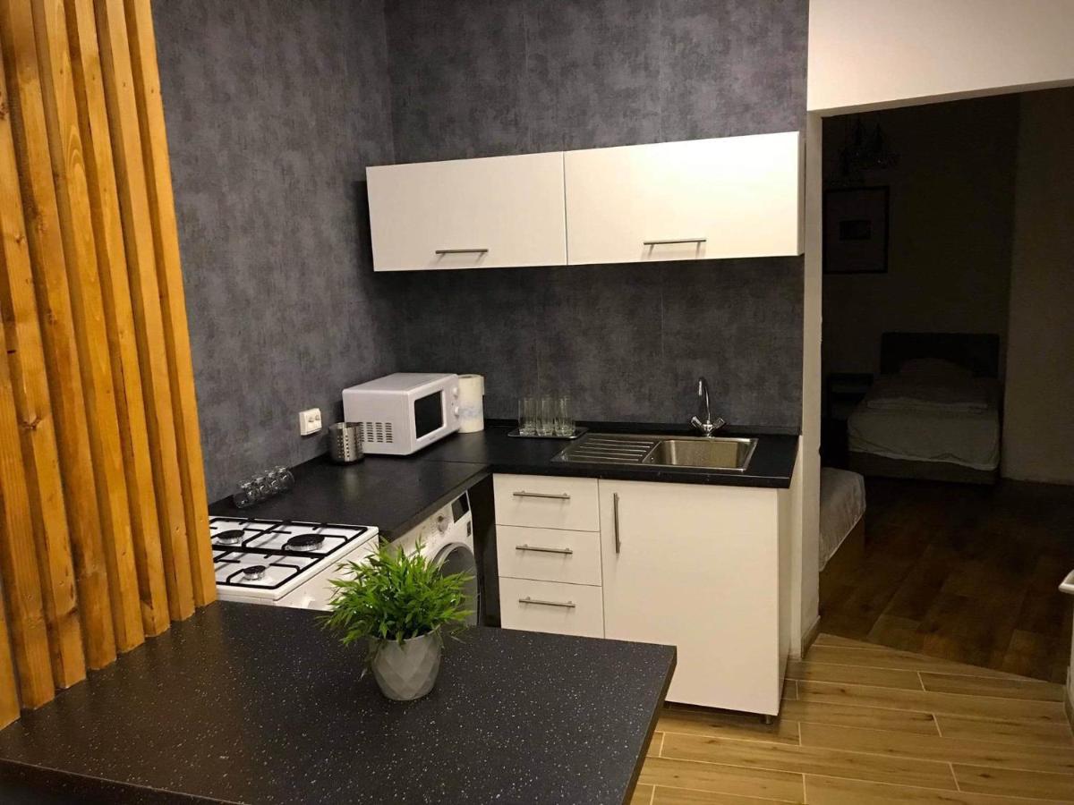 Komfort Apartman Vác Esterno foto